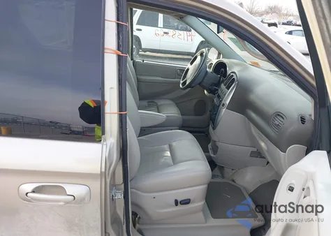 2007 Chrysler Town & Country Touring z USA, uszkodzony, nr VIN 2A4GP54L27R315937